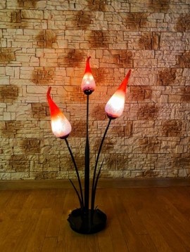 Lampadar fier forjat cu 3 tulipe 